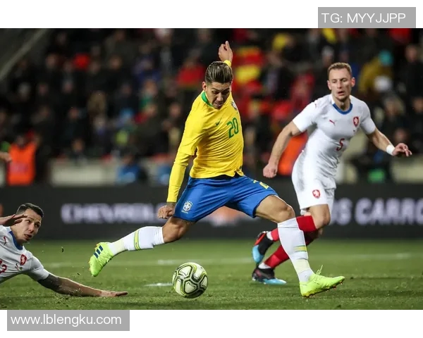 巴西足球明星的璀璨瞬间与辉煌成就的视觉盛宴 巴西足球明星的璀璨瞬间与辉煌成就的视觉盛宴